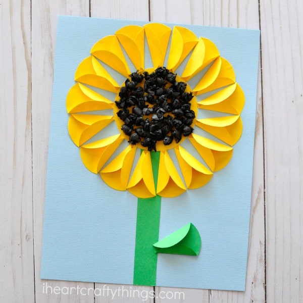 Chaep and easy paper flower Craft